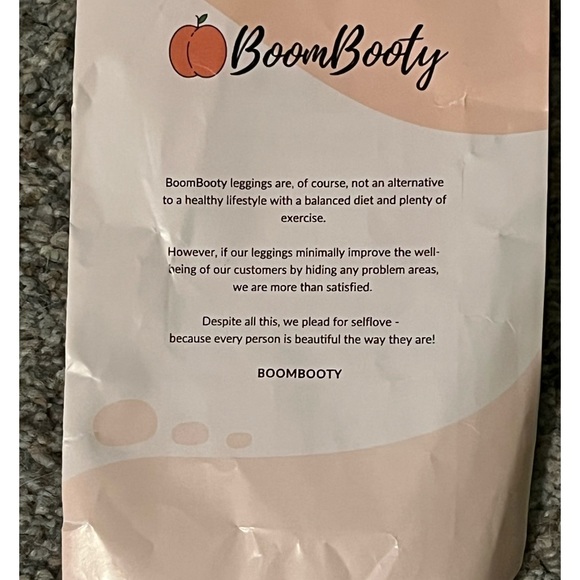 NWT-Boom Booty leggings size small in purple - Picture 2 of 8